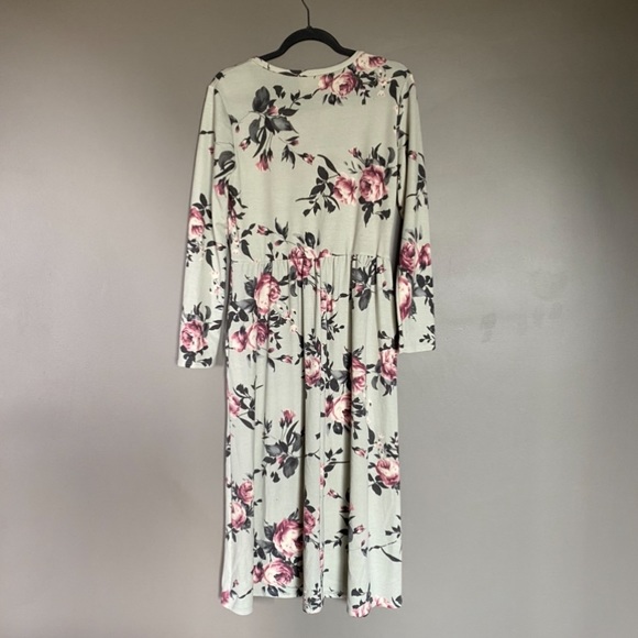 Floral, mint coloured long sleeve dress - Picture 2 of 5